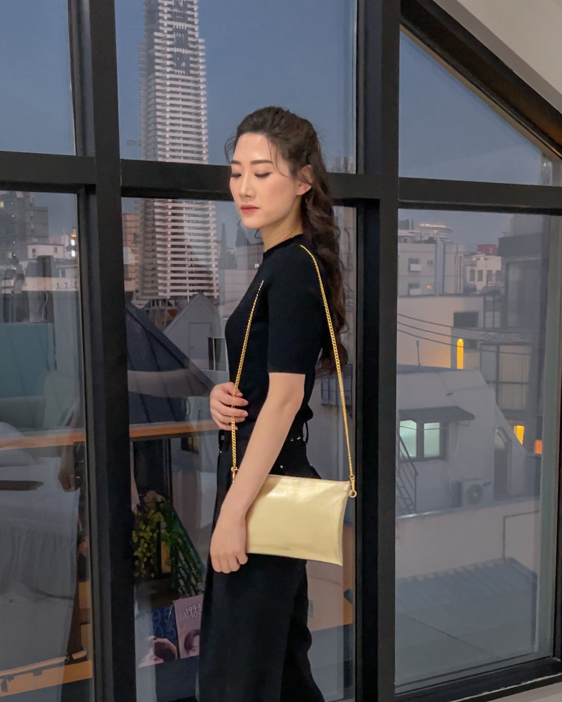 VLLR NY Pouch Bag (Champagne Gold)